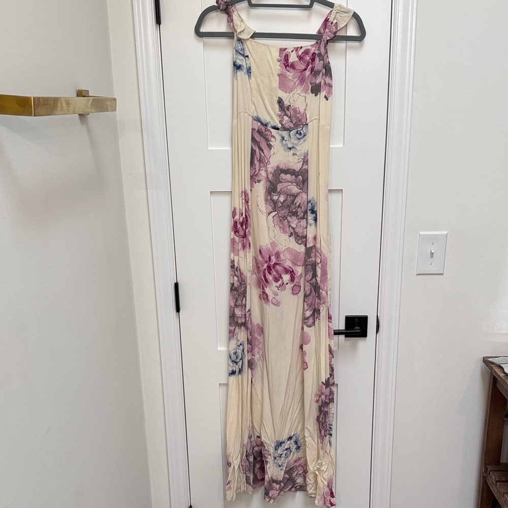 Selfie Leslie Cream and Purple Floral Dress